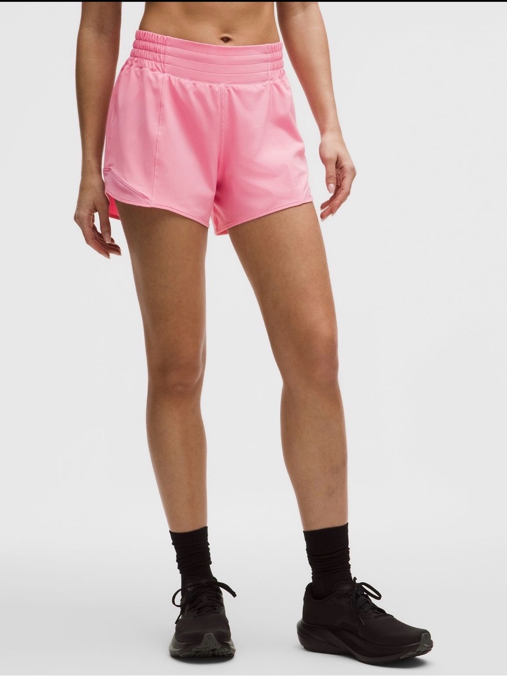 Lululemon Hotty Hot High-Rise Lined Short 4’ candy cloud (pink) sz 6